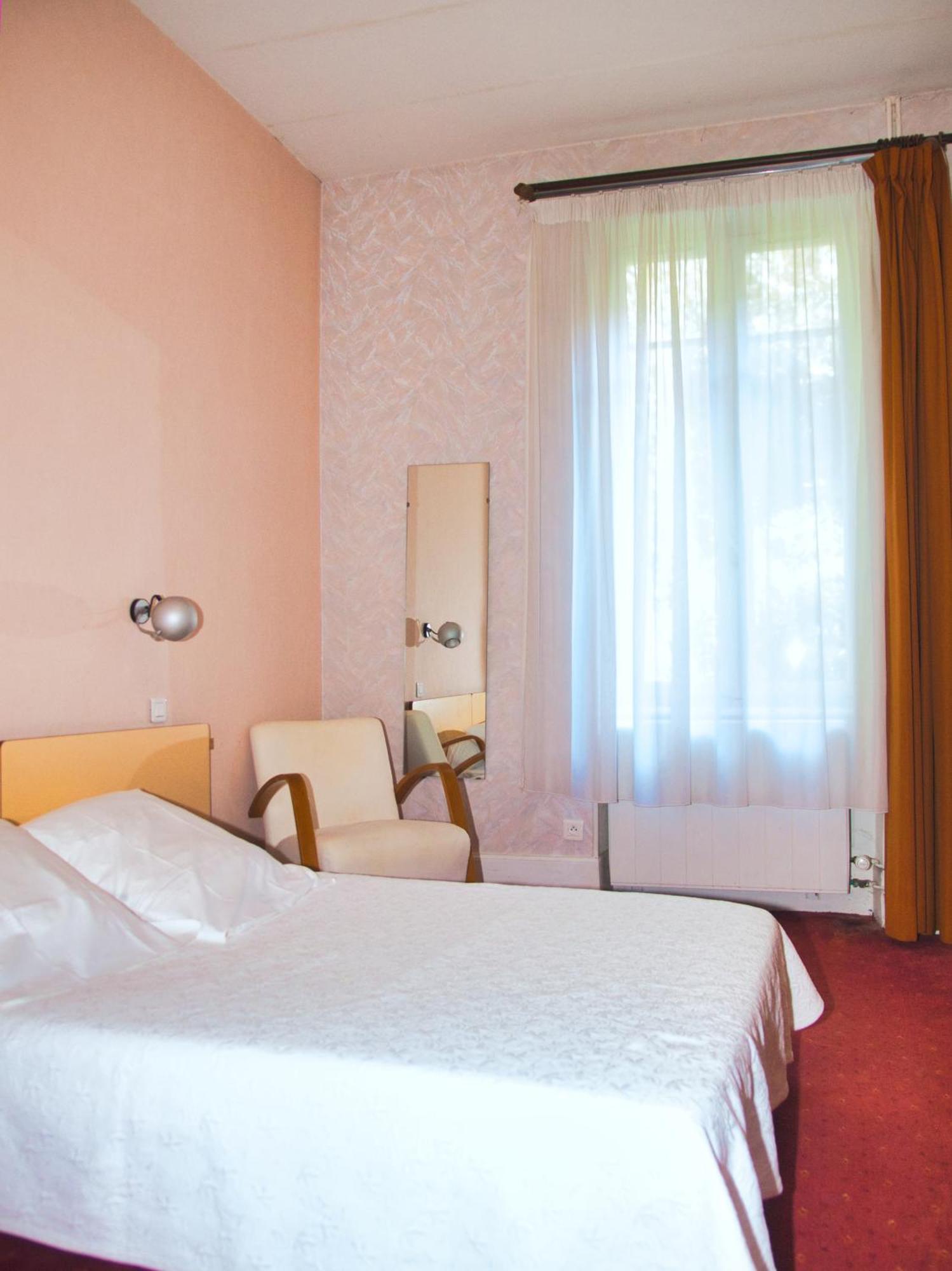 Hotel De Paris Châtel-Guyon Zimmer foto